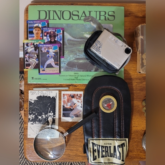 Vintage Junk Drawer Lot: Collectibles Sports HP Photosmart R727 Digital Camera